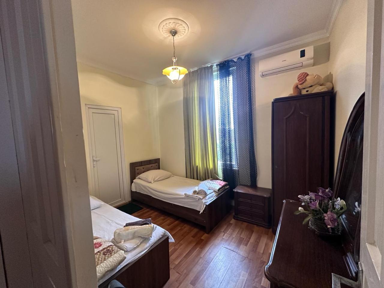 Rezo'S Ranch Apartment Samtredia Екстериор снимка