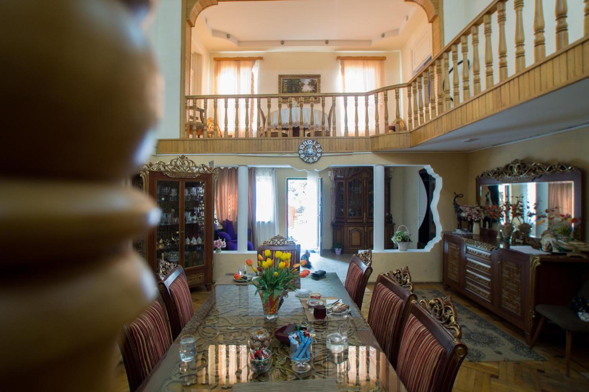 Rezo'S Ranch Apartment Samtredia Екстериор снимка