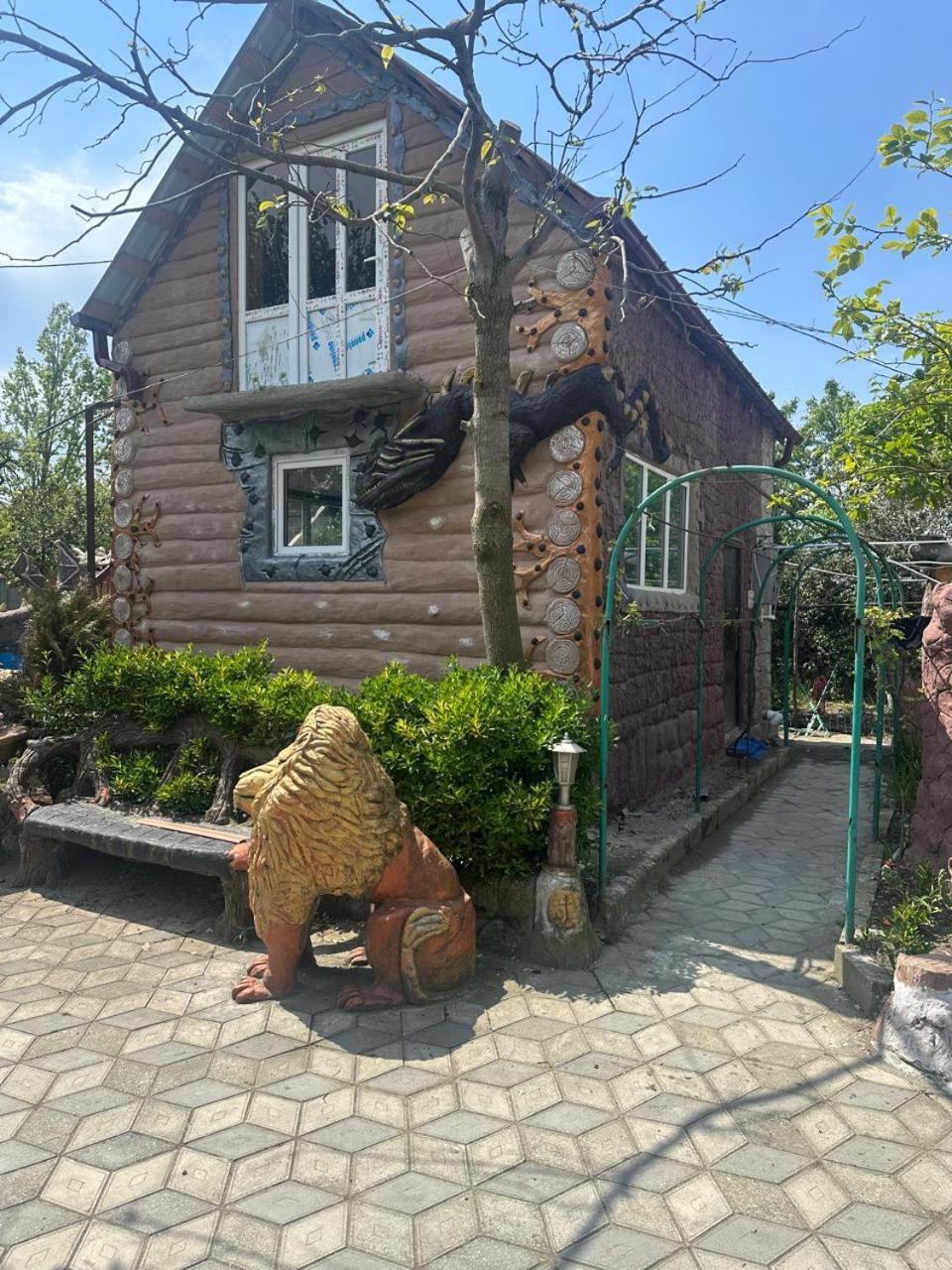 Rezo'S Ranch Apartment Samtredia Екстериор снимка